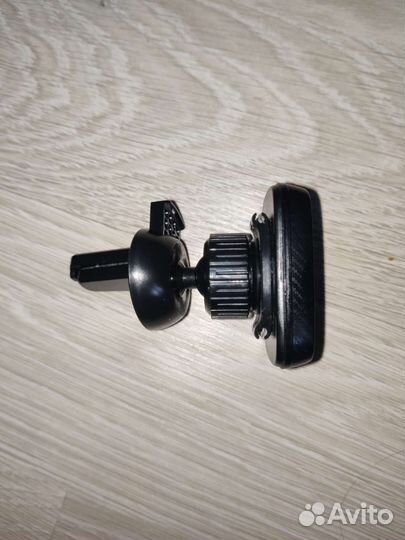 Держатель для телефонов и селфи палки