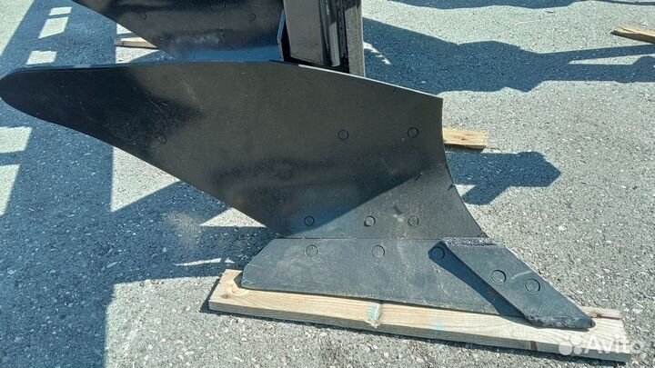 Плуг Югжелдормаш ПЛН-8-40, 2023