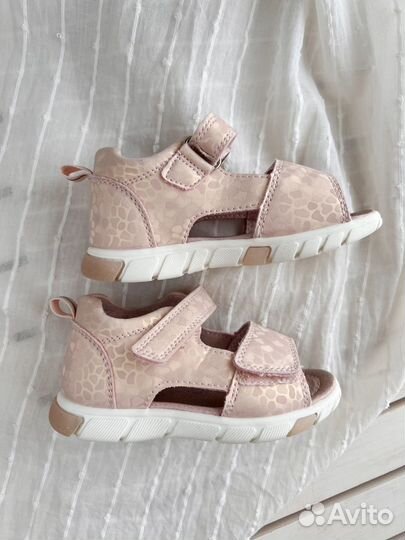 Сандалии Tombi, р.24