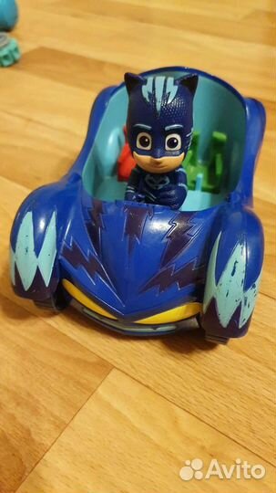 Игрушки герои в масках