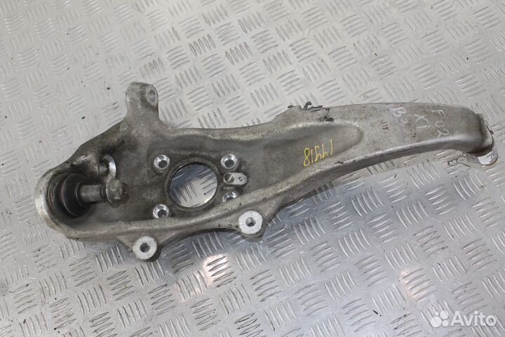 Кулак передний правый BMW 7 F01/F02 2010 6777750