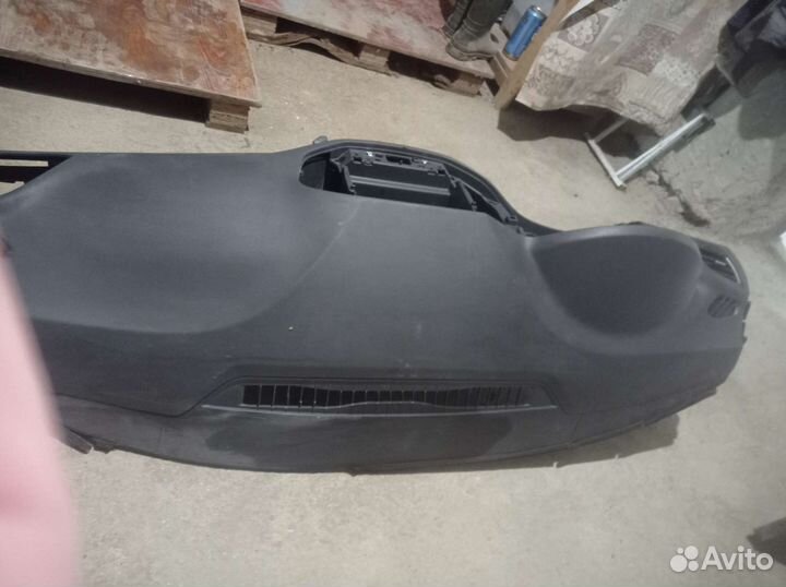 Панель на весту