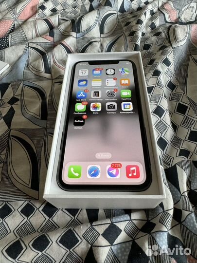 iPhone X, 64 ГБ