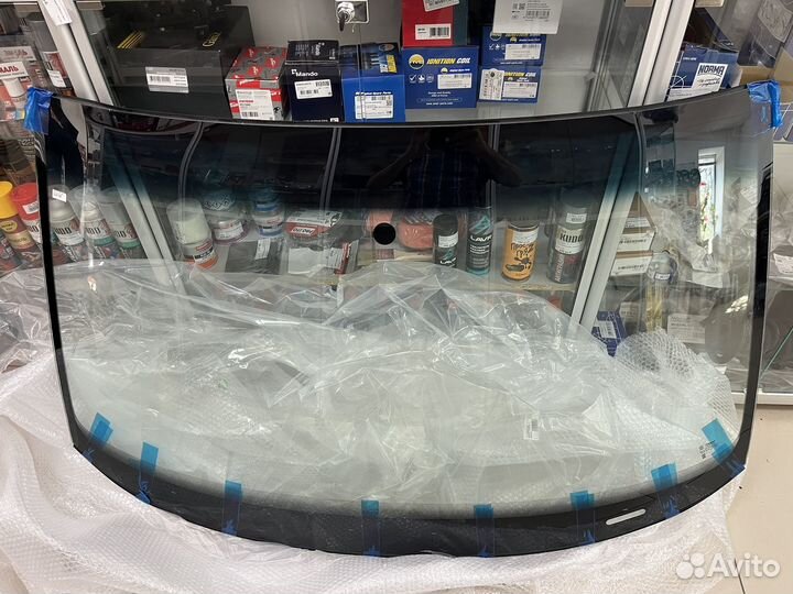 Лобовое стекло skoda yeti