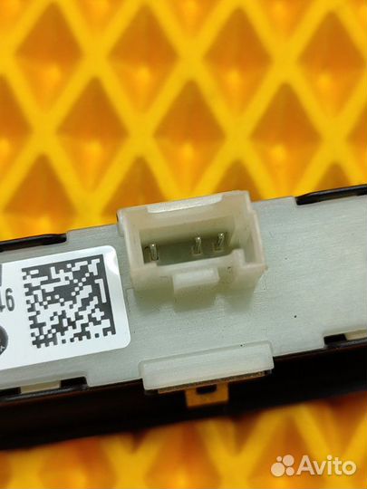 Кнопки памяти сидений Bmw 7 F01 3.0 N54 2010