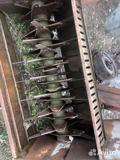 Измельчитель соломы для комбайна нива