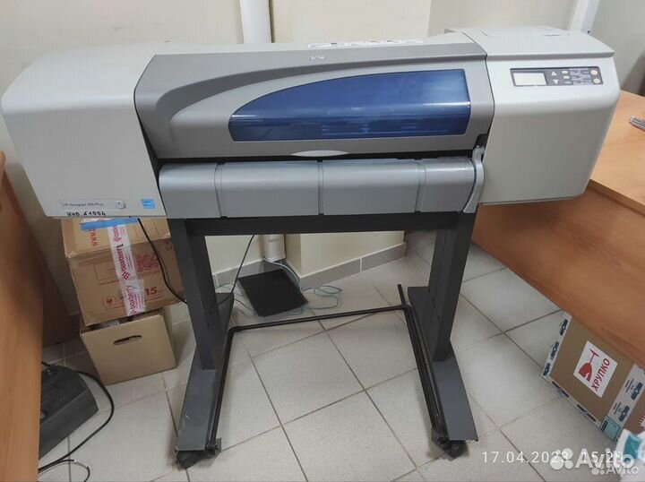 Продам плоттер HP