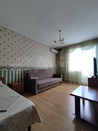 2-к. квартира, 75 м², 2/4 эт.