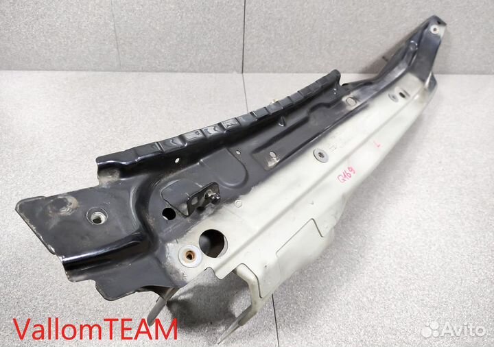 Лот Q169 Крепление крыла левое переднее Audi Q7