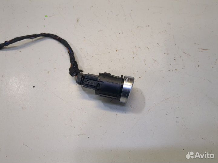 Кнопка запуска двигателя Audi A6 (C7), 2018