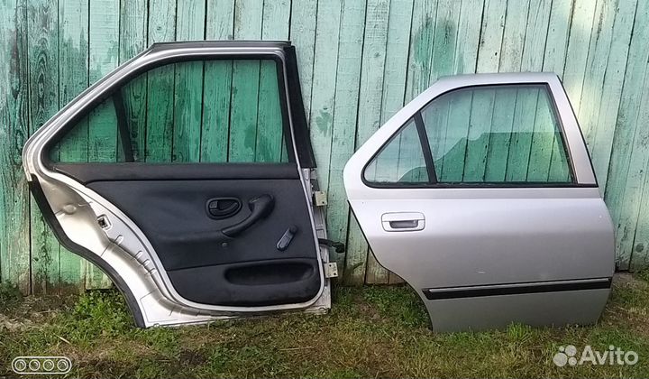 Peugeot 406 задние двери