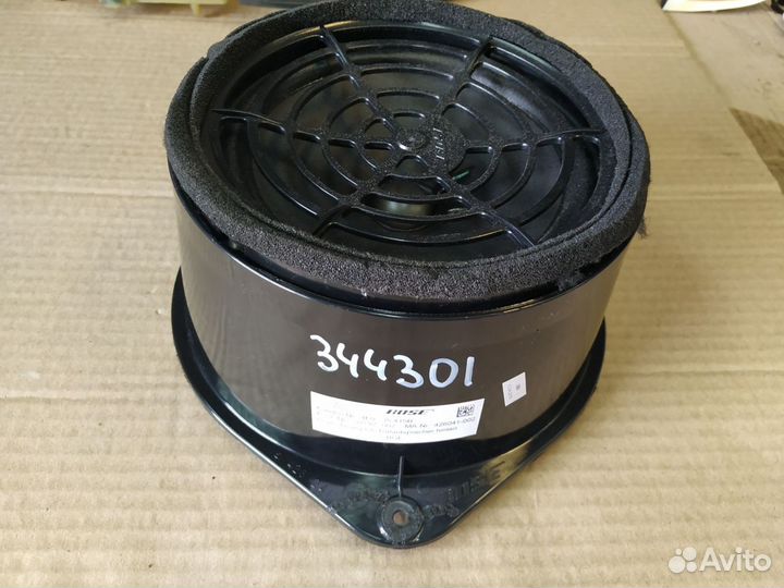Динамик задней двери bose Audi Q7 4L