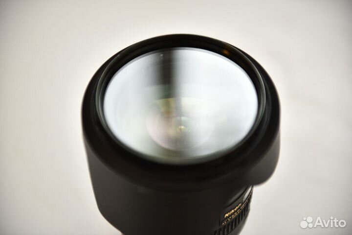 Объектив для путешествий Nikon 18-200 3.5-5.6