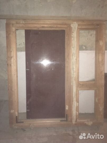 Деревянная оконная рама