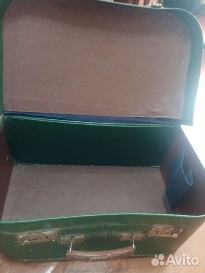 Чемодан СССР зеленый