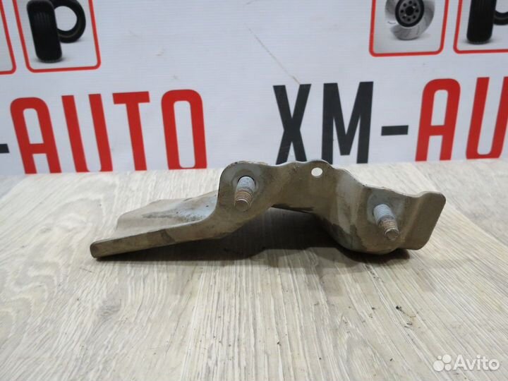 Кронштейн Toyota Corolla 150