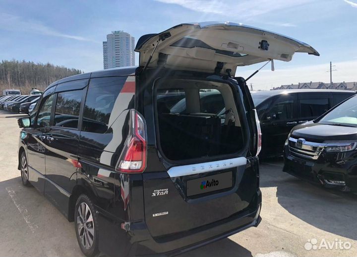 Nissan Serena 2.0 CVT, 2018, 111 300 км