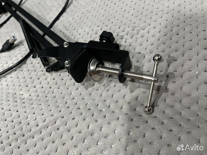 Студийный микрофон