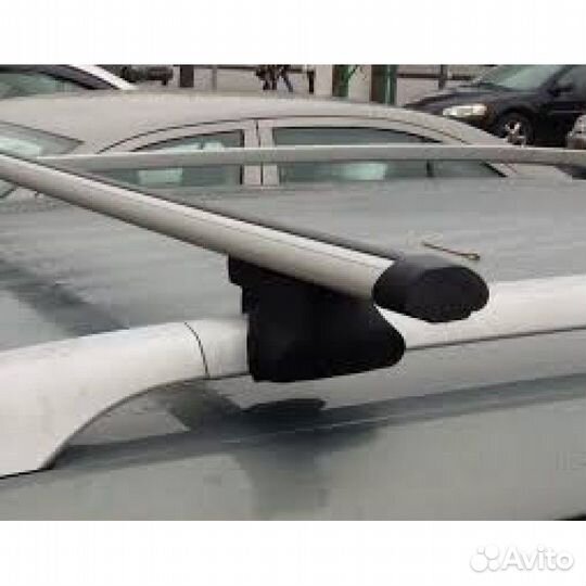 Багажник на крышу с замком и аэро дугами в наличии