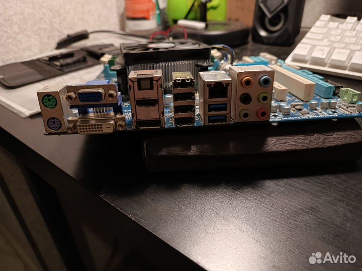 Материнская плата 1155