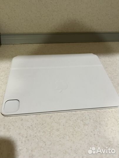 Клавиатура Apple Magic Keyboard для iPad Pro 11
