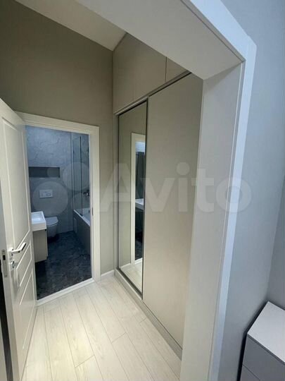 2-к. квартира, 50 м², 10/17 эт.