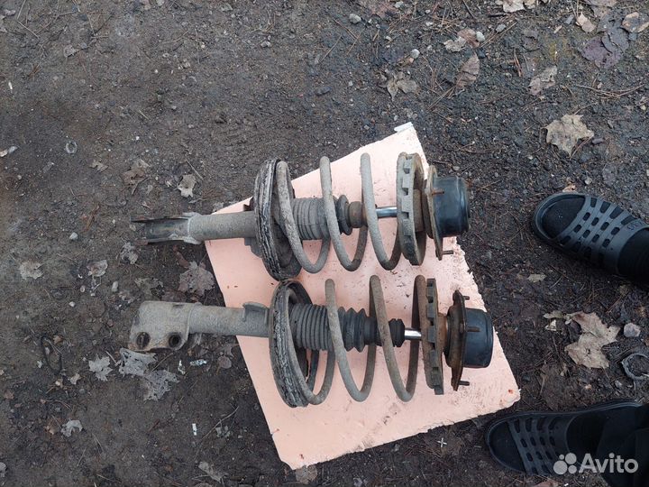 Амортизаторы передный