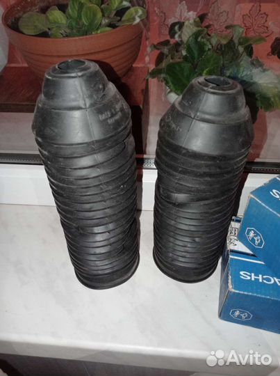 Продам опорные подшипники 2шт и опоры верхние 2шт