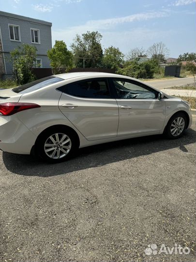 Hyundai Elantra 1.6 AT, 2015, 155 000 км