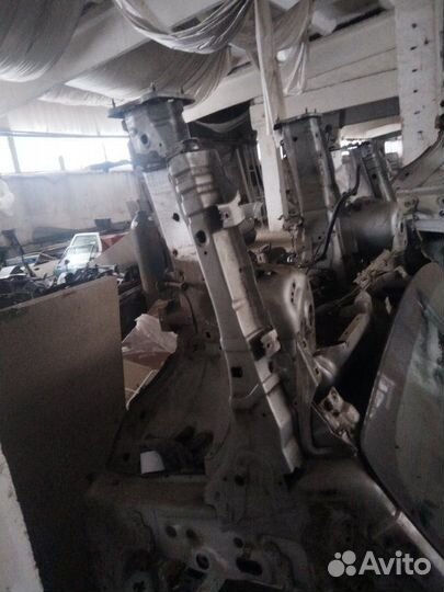 Лонжерон левый Ford Focus 2 седан 1.6 shda 2008