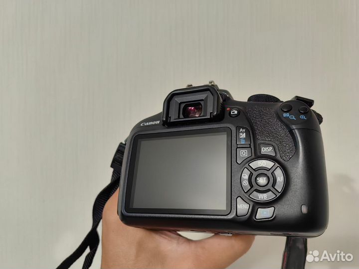 Canon 1200D Kit 12700 кадров