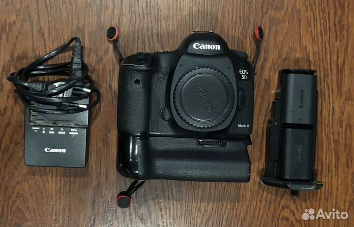 Canon EOS 5D mark iii body