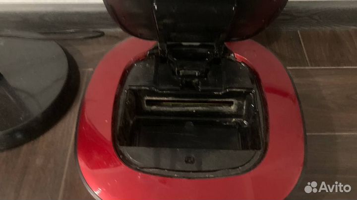 Робот пылесос LG hom bot