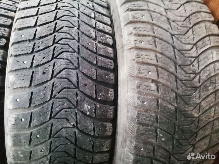 Michelin X-Ice North 3 215/65 R16
