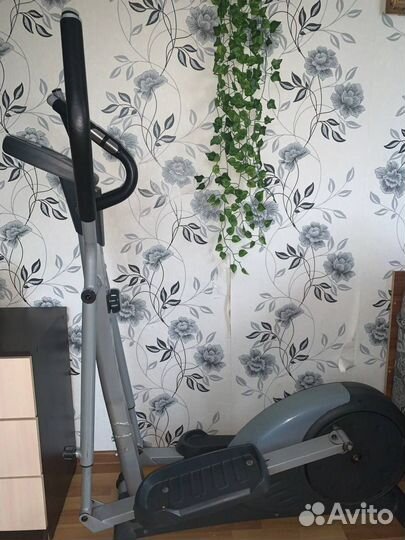 Эллиптический тренажер torneo
