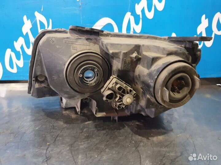 Фара Сузуки Гранд Витара правая