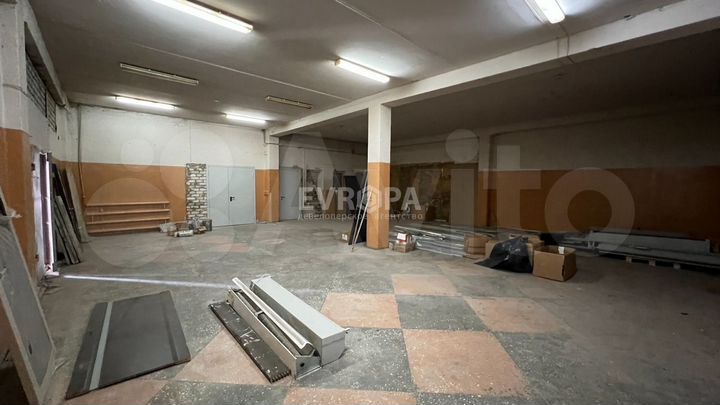 Помещение 426.5 м²