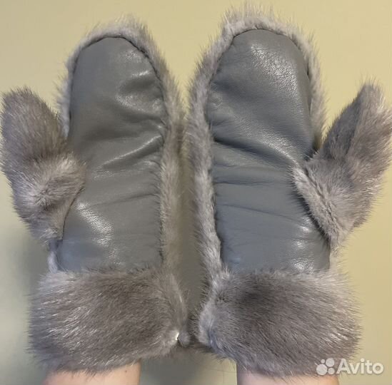 Варежки из меха норки S