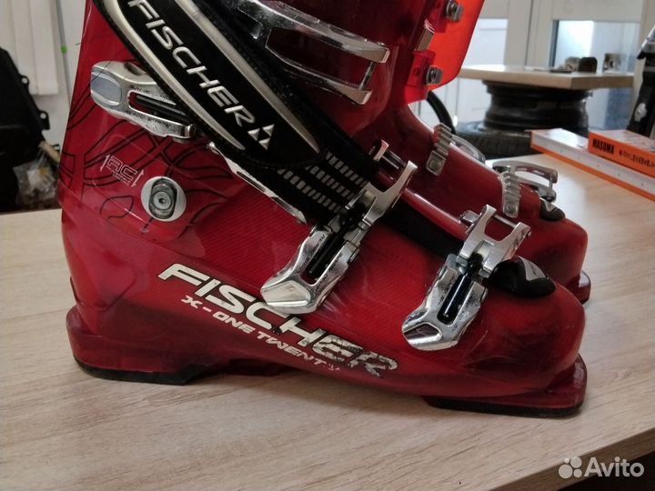 Горнолыжные ботинки fischer 27.5 см (42 размер)