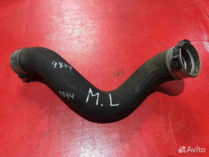 Патрубок интеркулера левый Mercedes E-Class w212