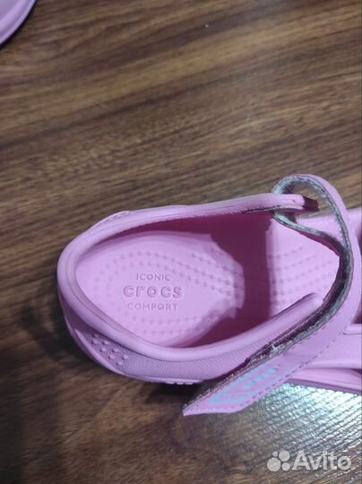 Сандалии детские crocs