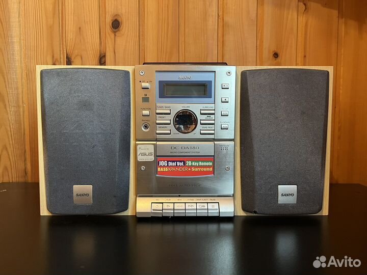 Музыкальный центр sanyo