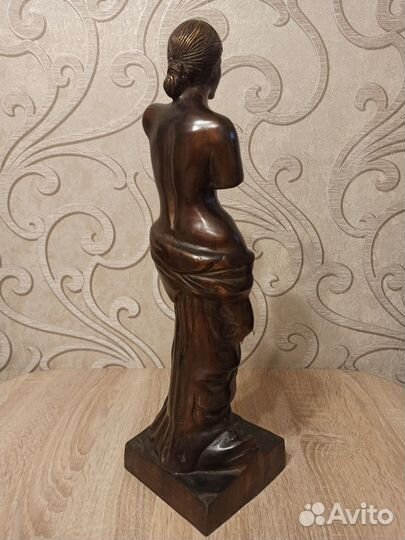 Бронзовые статуэтки