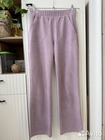 Брюки berries -42, блузка- 42