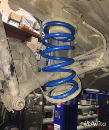 Усиленные задние пружины Тойота Альфард 2002-2008г