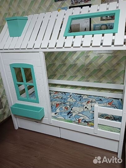 Детская кровать домик