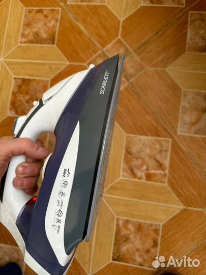 Утюг scarlett