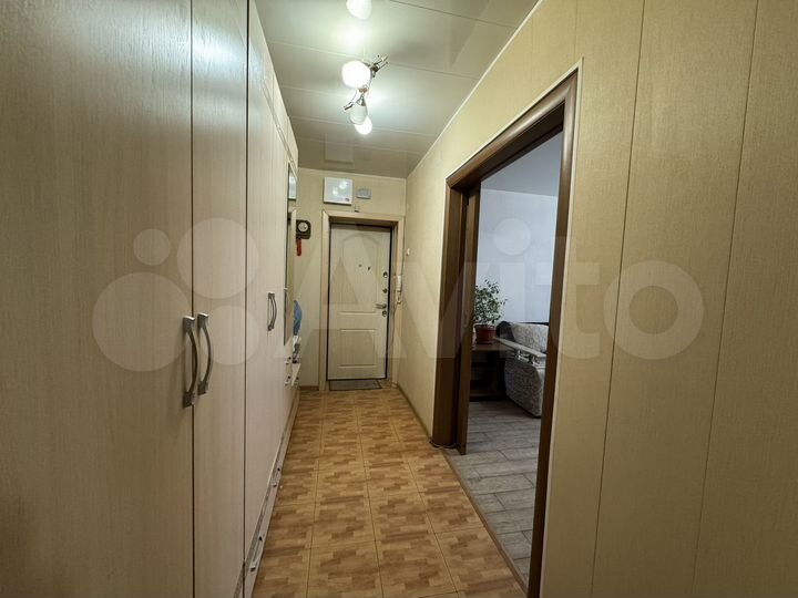 2-к. квартира, 55 м², 1/5 эт.