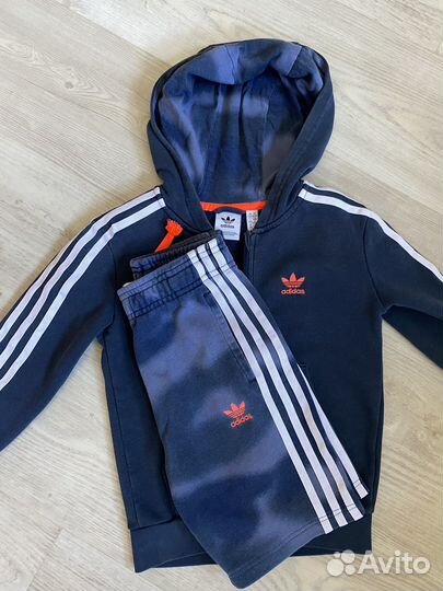 2 спортивных костюма adidas 116-122 см