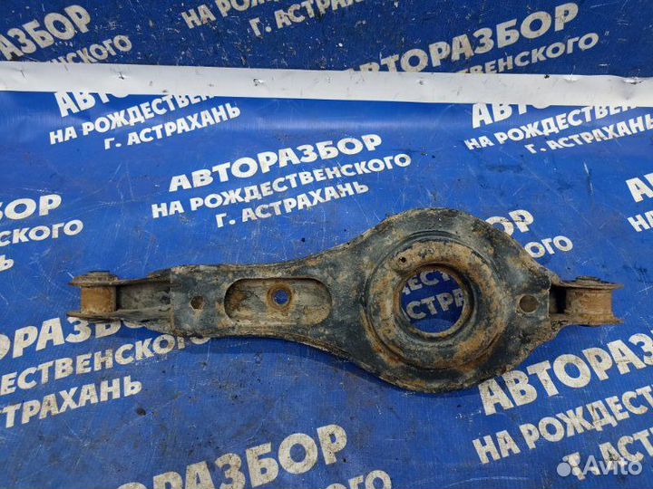 Задний рычаг под пружину Ford Focus 1 седан 2003